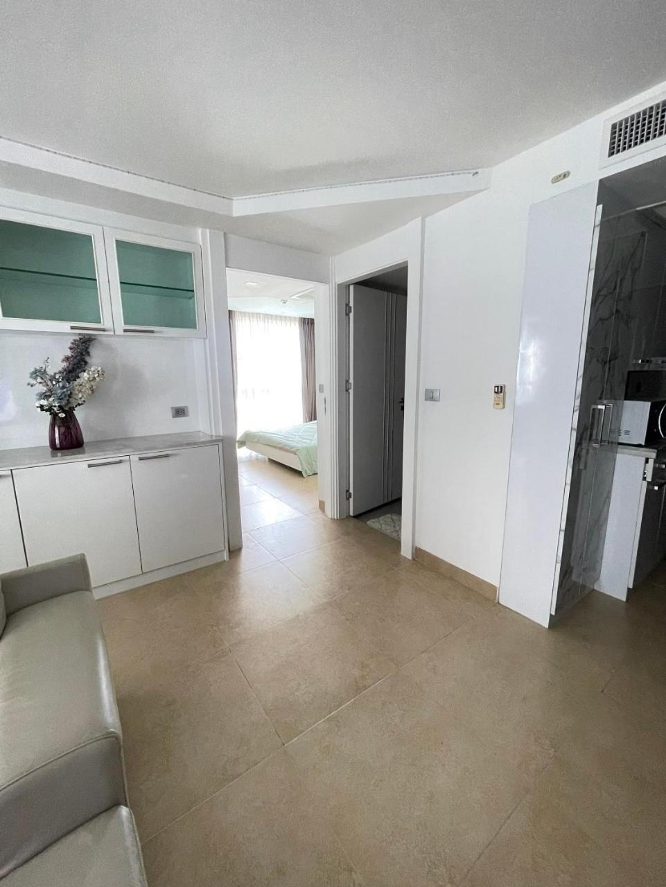 2 Bedrooms Near Pattaya Beach Luaran gambar