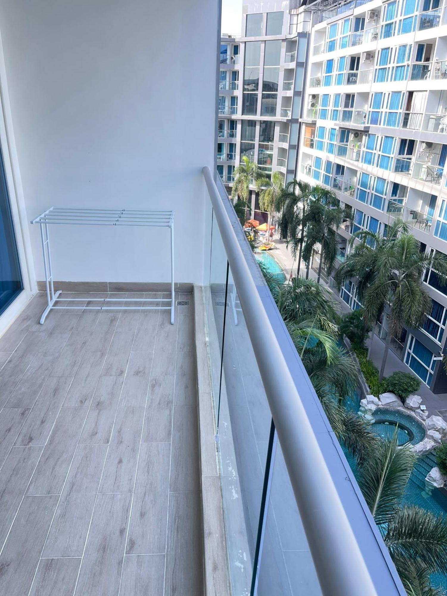 2 Bedrooms Near Pattaya Beach Luaran gambar